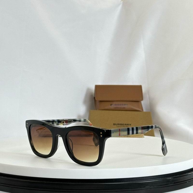 Burberry Sunglasses 224